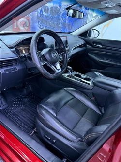 نيسان ألتيما